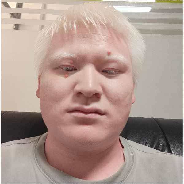 30岁岁安徽单身帅哥 - 西双版纳吉缘网