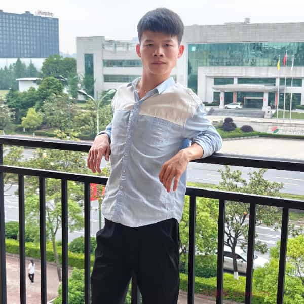29岁岁湖南单身帅哥 - 西双版纳吉缘网