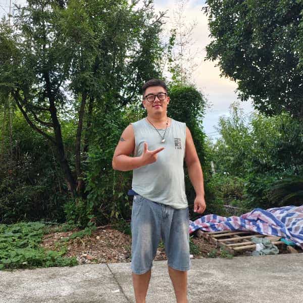 32岁岁浙江单身帅哥 - 西双版纳吉缘网