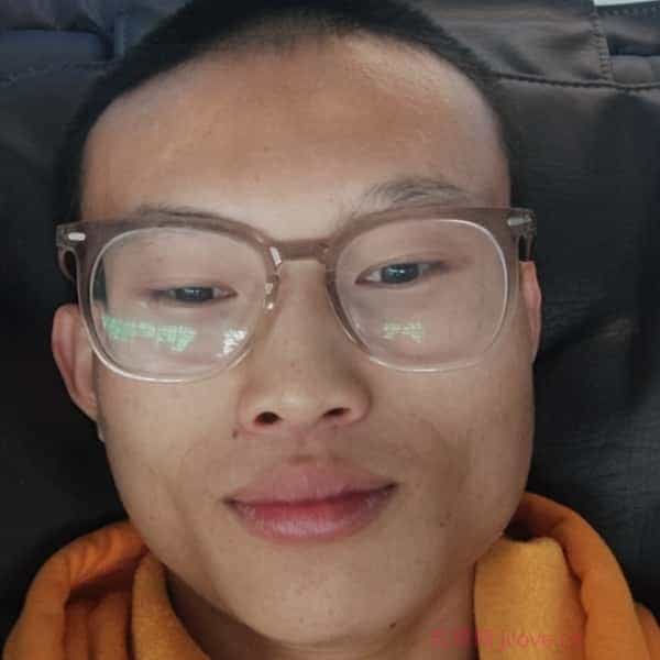 25岁岁四川单身帅哥 - 西双版纳吉缘网