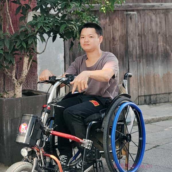 33岁岁湖北单身帅哥 - 西双版纳吉缘网